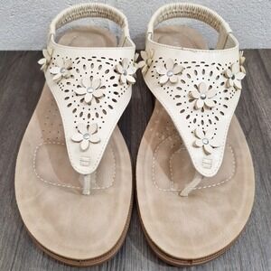 Andiamo Ayacht Women Cream Floral Laser Cut Slingback Thong Sandals Wide 9 Wide